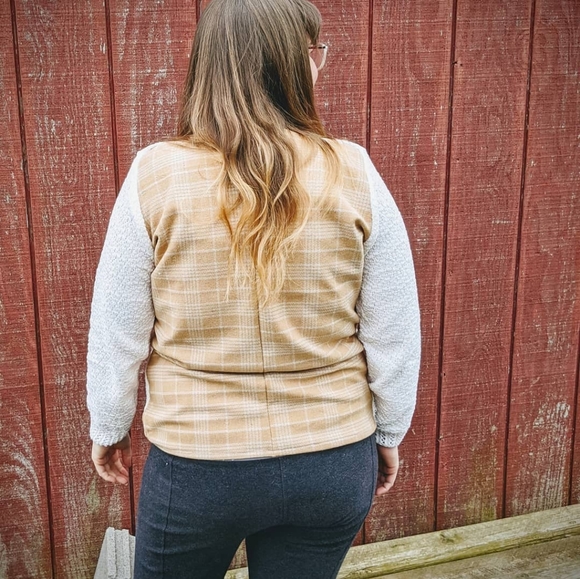 Upcycled Sweater - large - Picture 4 of 8